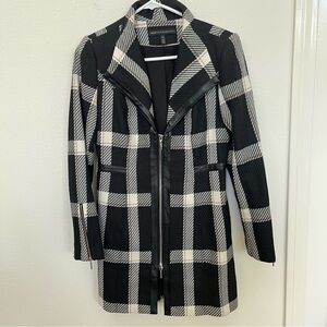 NWOT WHBM Plaid Coat Long Jacket Full Zip size XS black/white wool blend SIREN!